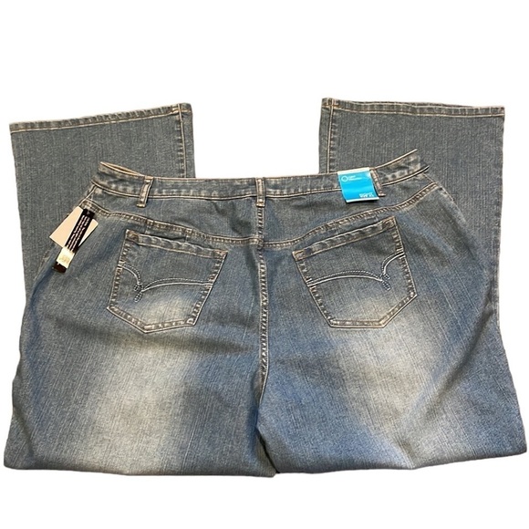 Fashion Bug Bootcut Curvy Petite Jeans - Picture 3 of 8